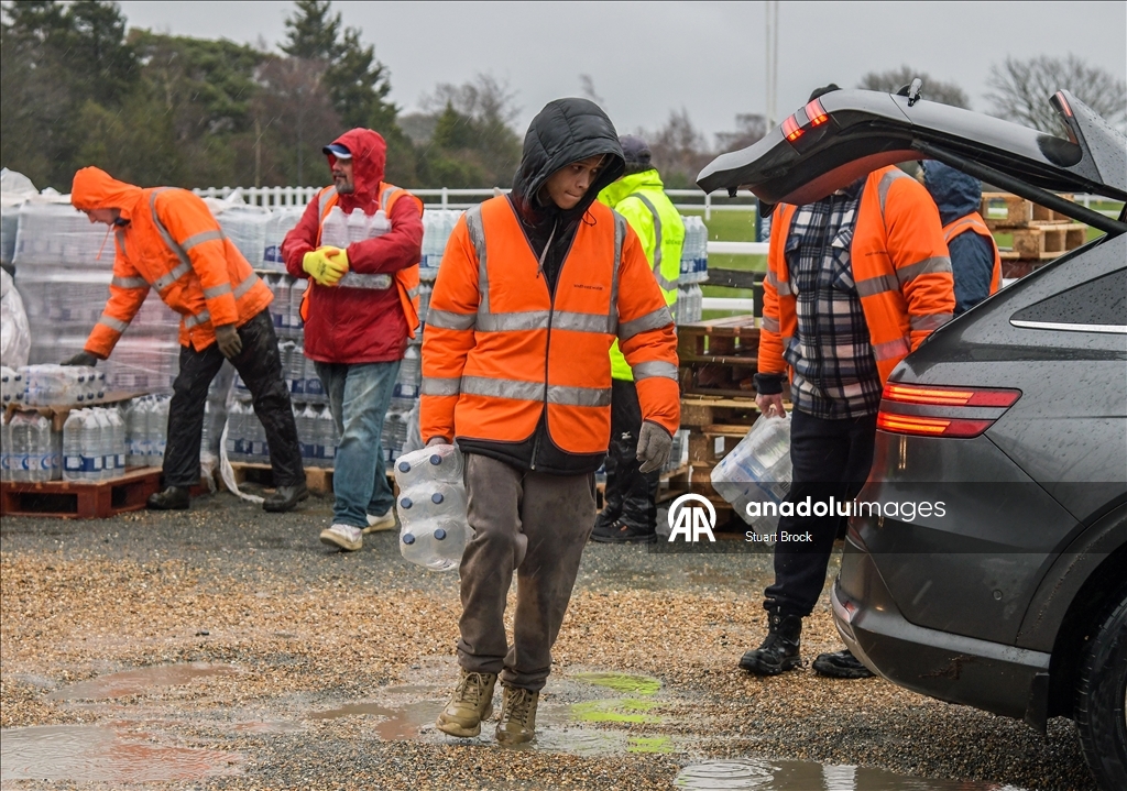 Water outages disrupt thousands of properties in South East England