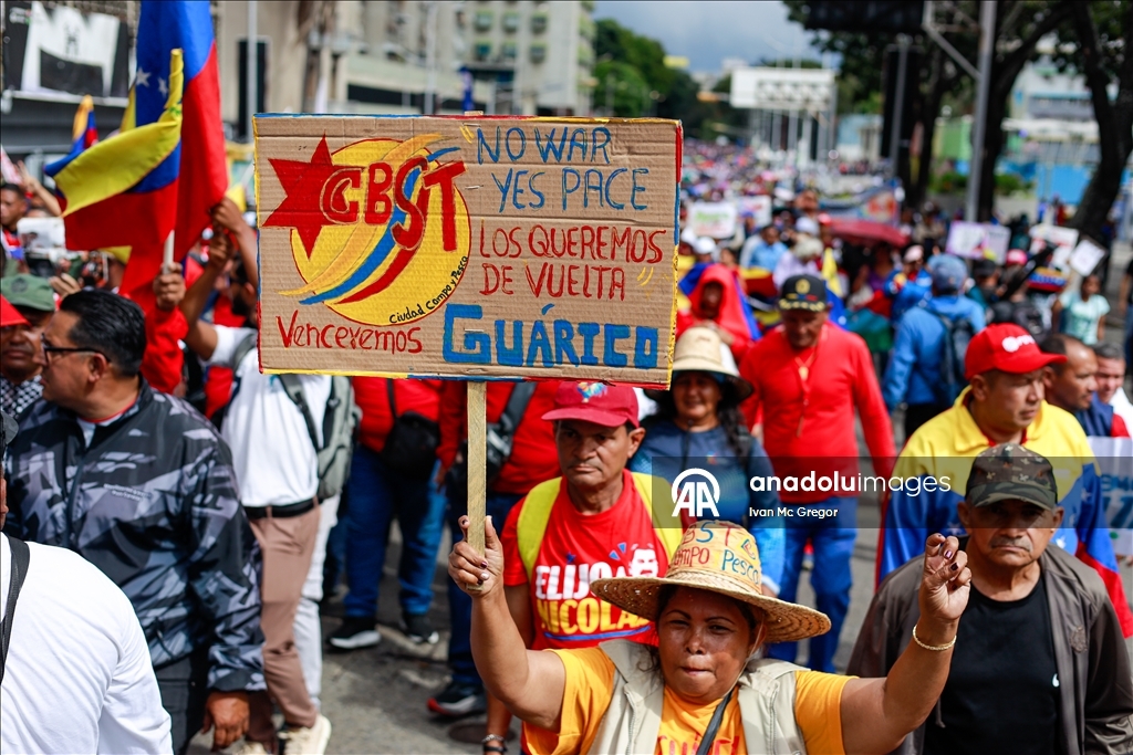 فنزويلا.. مسيرة حاشدة دعما للرئيس المعتقل مادورو