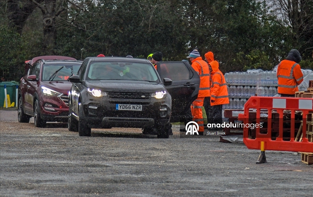 İngiltere'de su kesintisi hayatı olumsuz etkiliyor