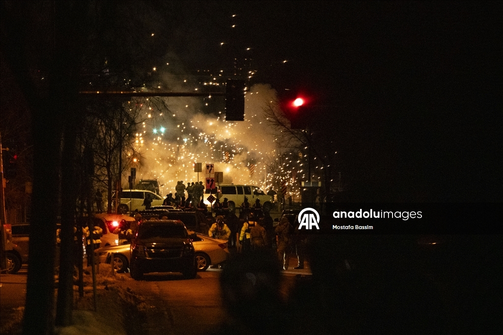 Clashes erupt in Minneapolis after Federal Agents involved in a shooting incident