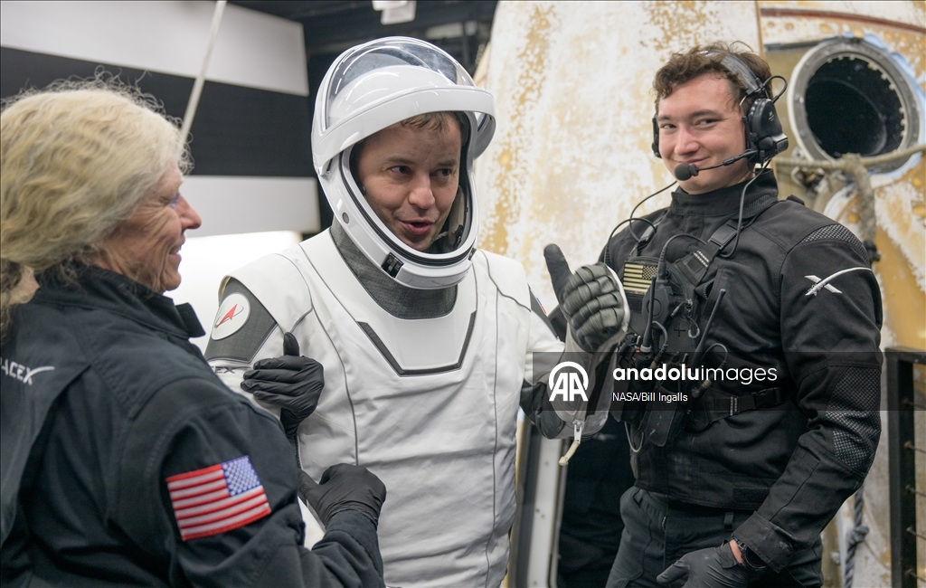 International Crew-11 returns to Earth after early departure from ISS