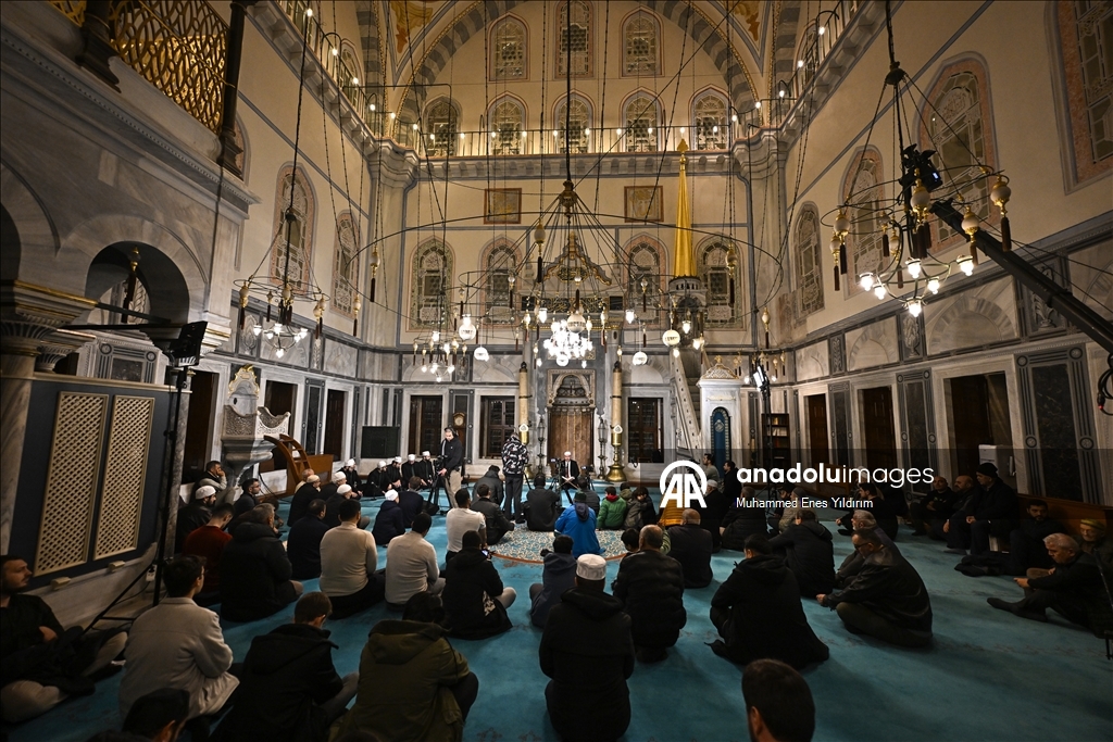 مساجد إسطنبول تحيي ليلة الإسراء والمعراج