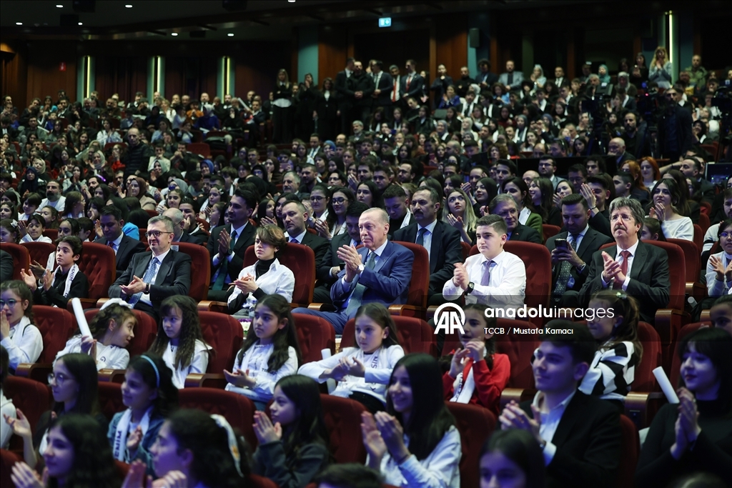 أردوغان: مؤسساتنا الإعلامية مستمرة في إيصال الحقيقة