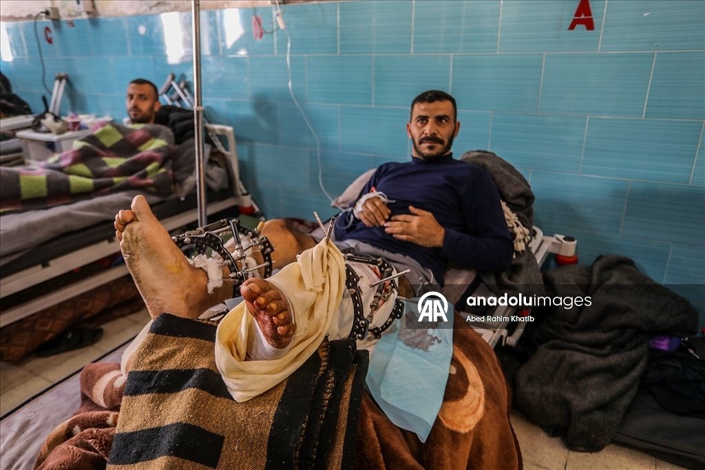 Nasır Hastanesi’nde hastalar kısıtlı imkanlarla tedavi görüyor