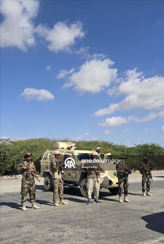 اليمن.. حملة أمنية لمنع حمل السلاح في حضرموت