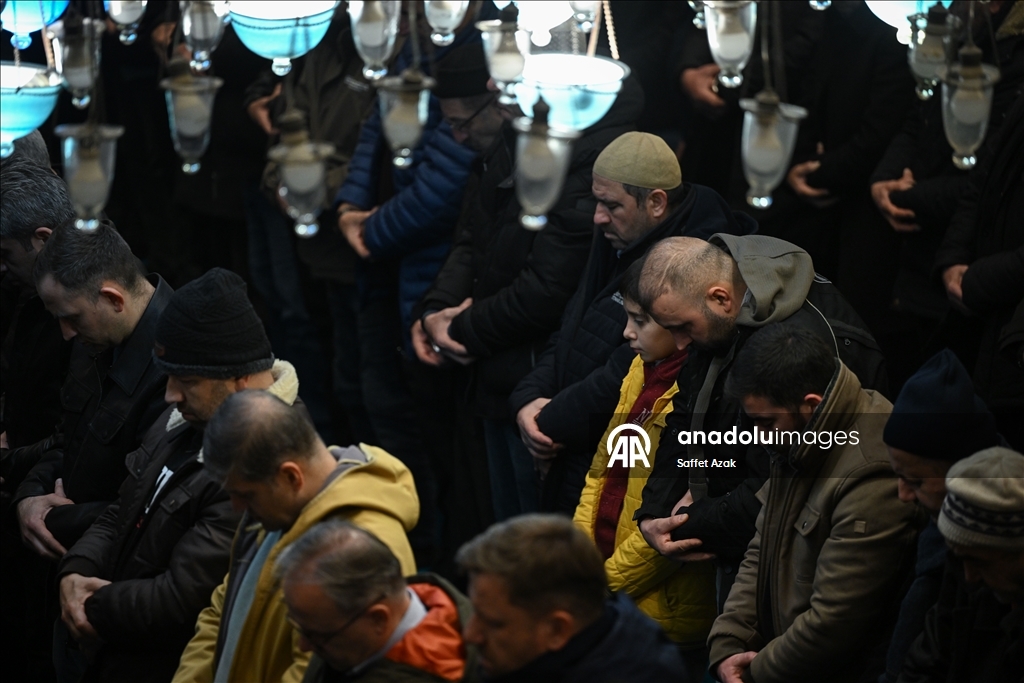 مساجد إسطنبول تحيي ليلة الإسراء والمعراج