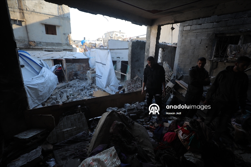 Gazze'de ateşkese rağmen İsrail saldırıları sürüyor