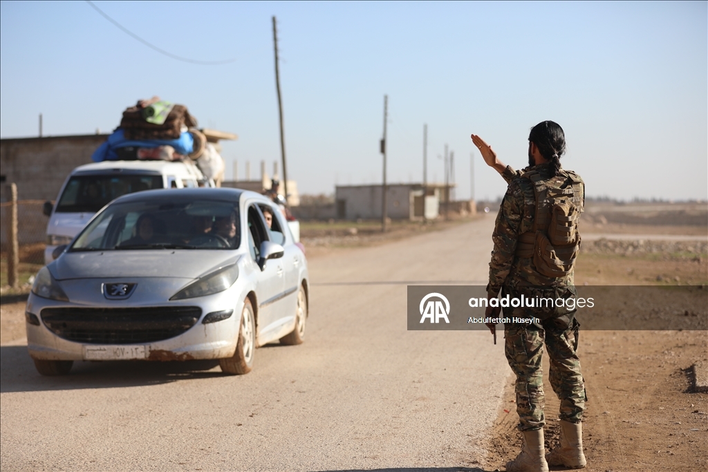 Около 1000 семей смогли покинуть район Дейр - Хафир, оккупированный YPG/SDG в Сирии