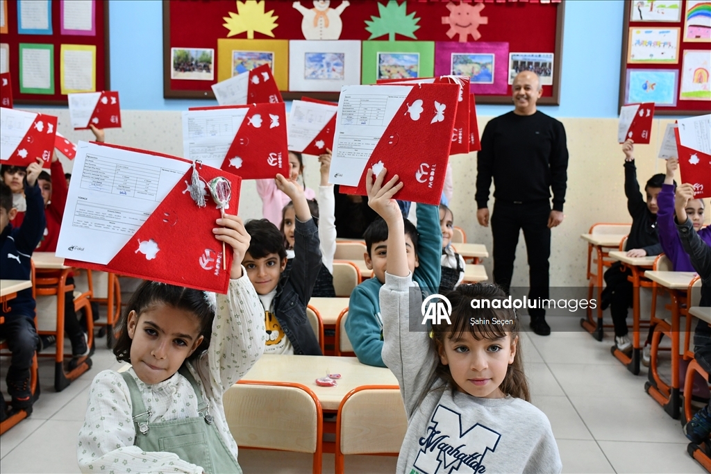 Okullarda karne heyecanı