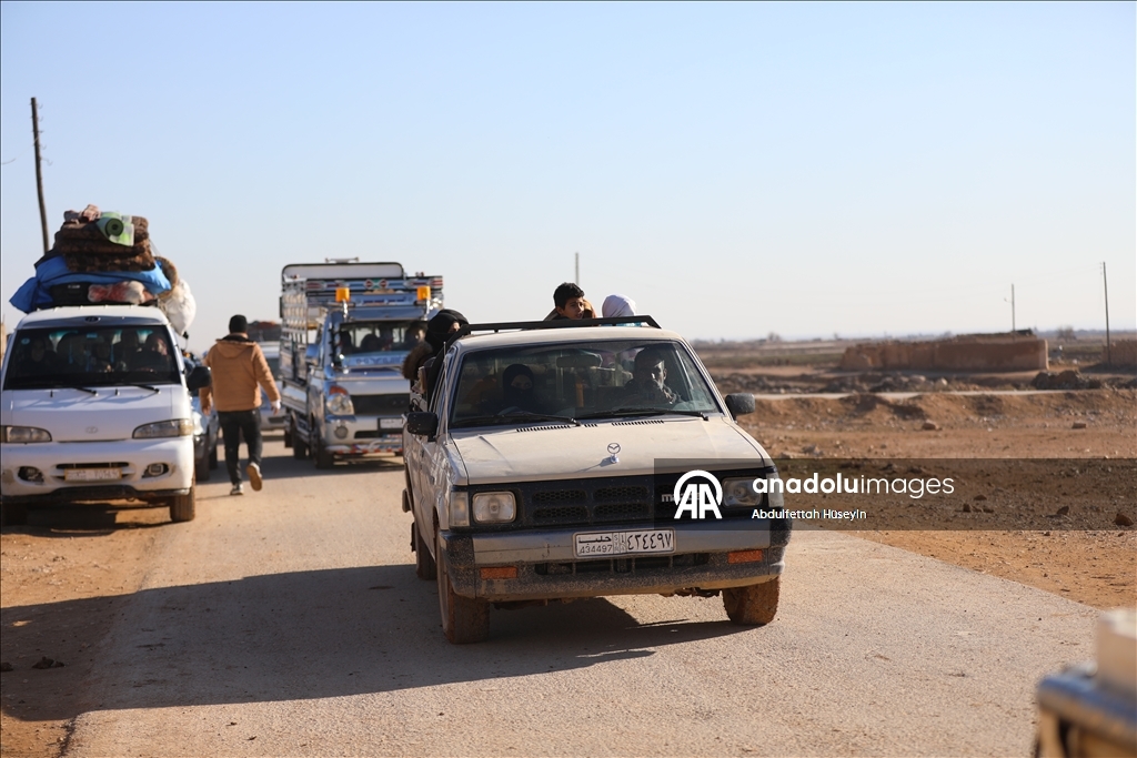 Около 1000 семей смогли покинуть район Дейр - Хафир, оккупированный YPG/SDG в Сирии