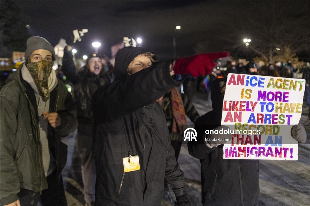 В США продолжаются протесты против Иммиграционной и таможенной службы