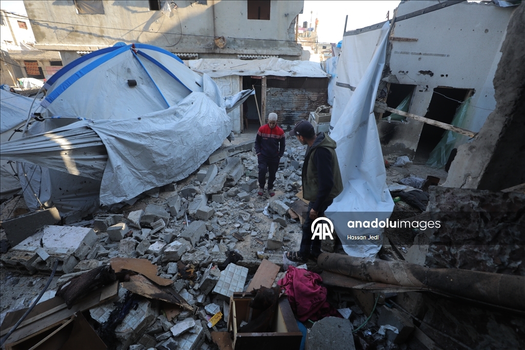 Gazze'de ateşkese rağmen İsrail saldırıları sürüyor