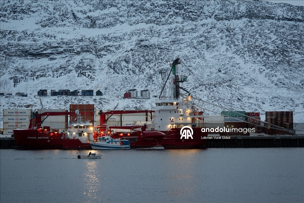 Grönland'ın geniş doğal kaynakları ve balıkçılığı stratejik önemini artırıyor