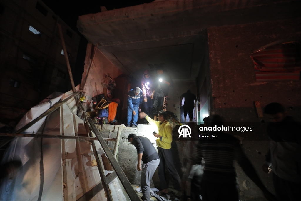 إسرائيل تواصل خرق النار وتقتل 11 فلسطينيا بينهم طفلة بغزة