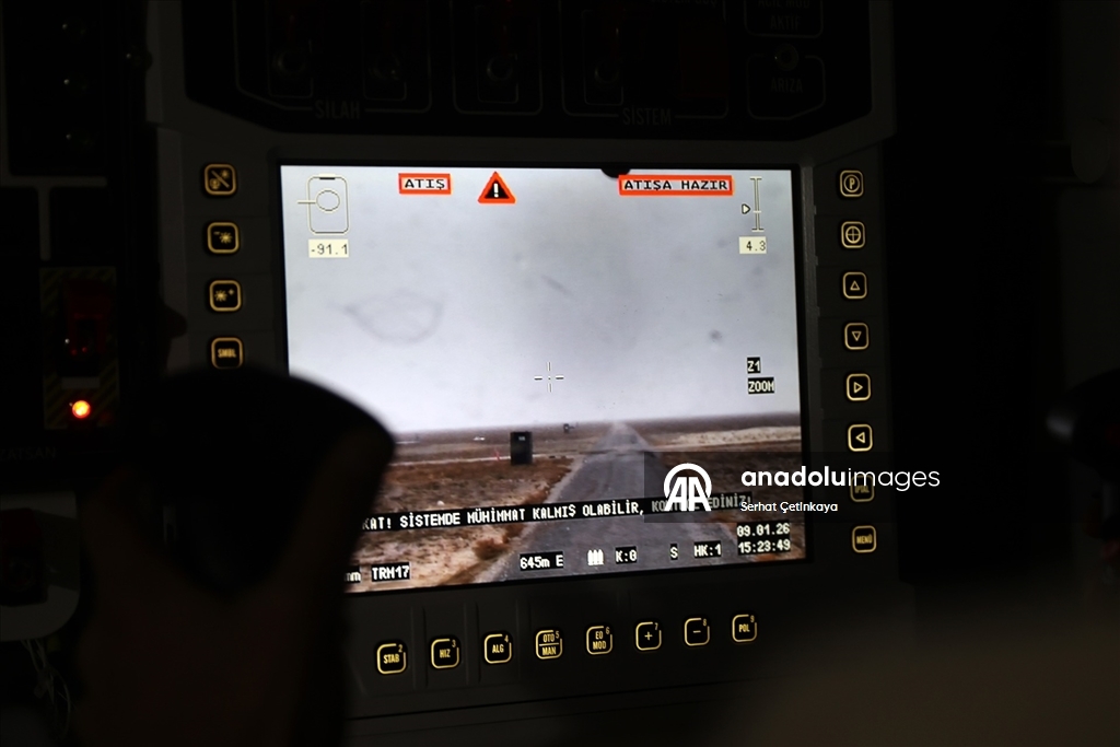 Türkiye'nin ilk elektrikli zırhlı personel taşıyıcısı E-ZPT görücüye çıktı