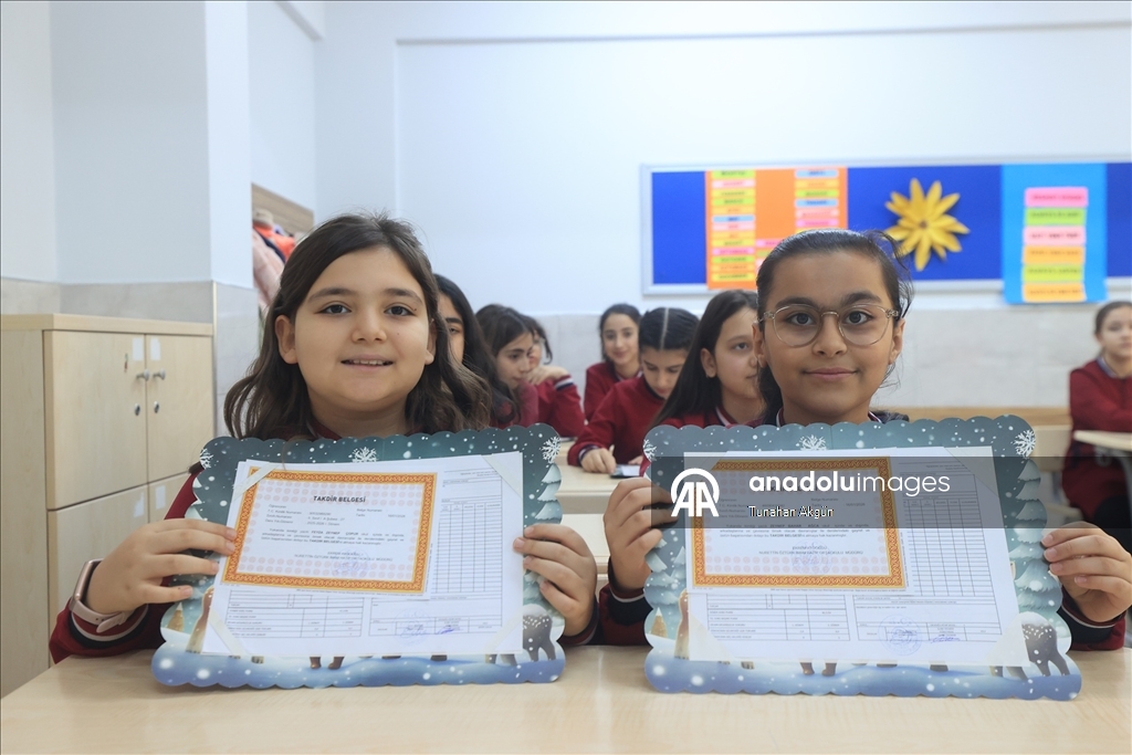 Okullarda karne heyecanı