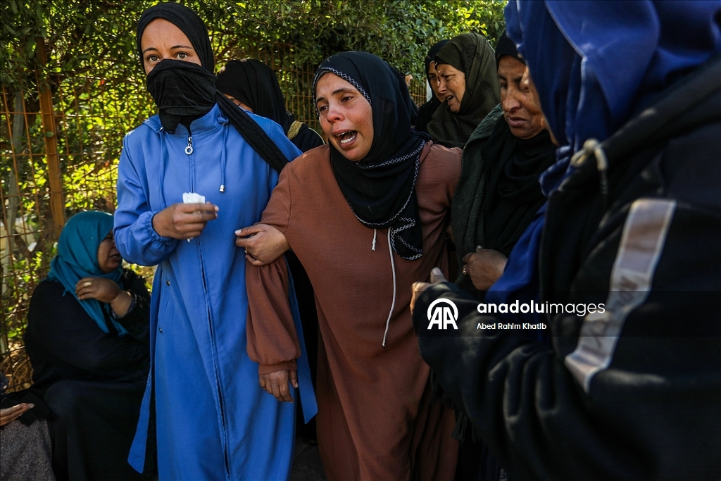 Gazze'de ateşkese rağmen İsrail saldırıları sürüyor
