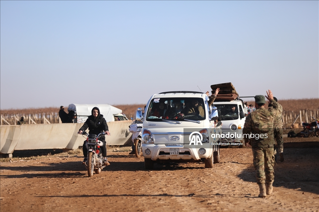 Около 1000 семей смогли покинуть район Дейр - Хафир, оккупированный YPG/SDG в Сирии