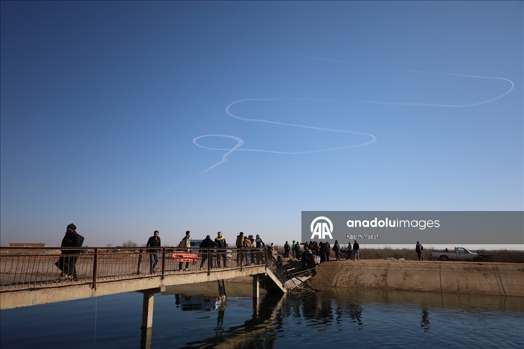 الأناضول ترصد مغادرة أسر سورية منطقة دير حافر بريف حلب