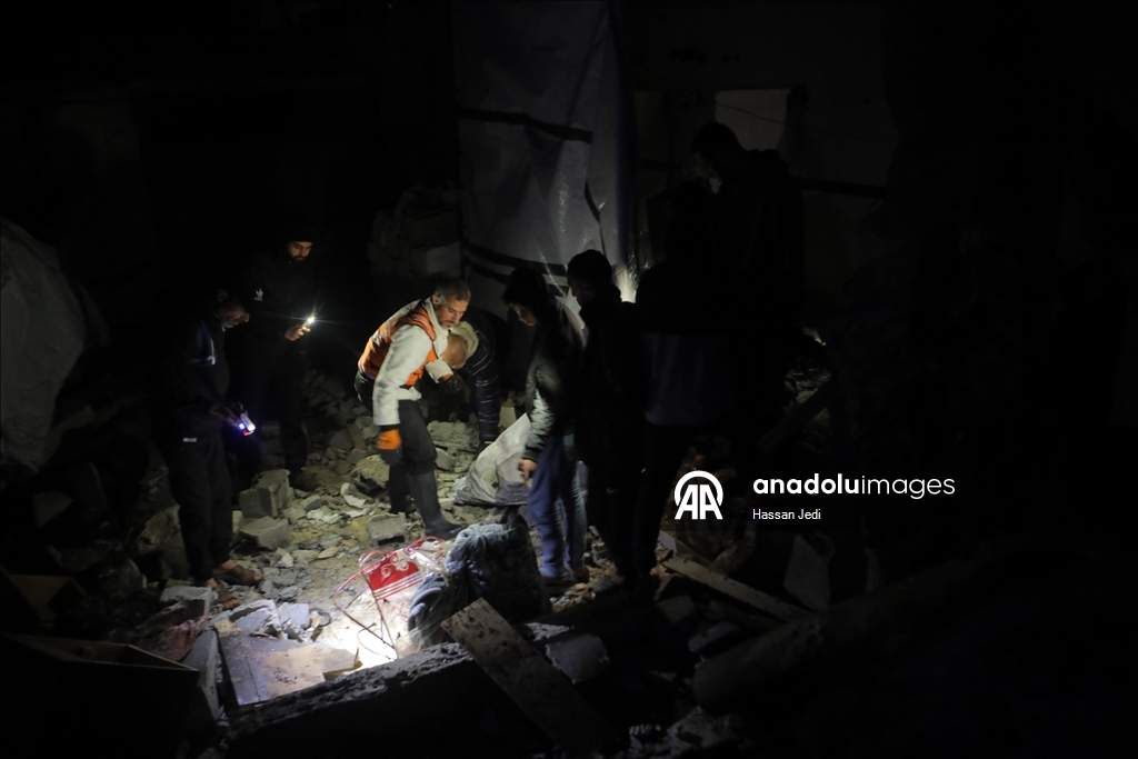 إسرائيل تواصل خرق النار وتقتل 11 فلسطينيا بينهم طفلة بغزة