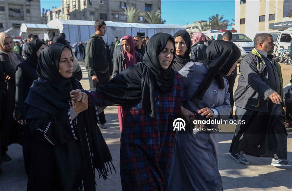 Gazze'de ateşkese rağmen İsrail saldırıları sürüyor