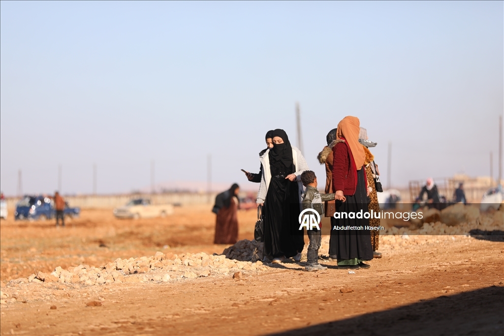 Около 1000 семей смогли покинуть район Дейр - Хафир, оккупированный YPG/SDG в Сирии