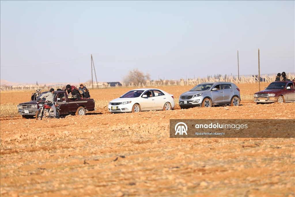 Около 1000 семей смогли покинуть район Дейр - Хафир, оккупированный YPG/SDG в Сирии