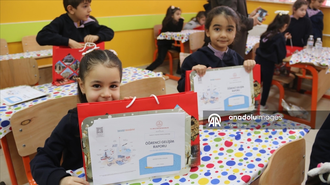 Okullarda karne heyecanı