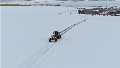 Doğuda etkili olan dondurucu soğuklar yaşamı güçleştiriyor