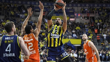 Fenerbahçe Beko, Basketbol Avrupa Ligi'nde Valencia Basket'i 82-79 mağlup etti