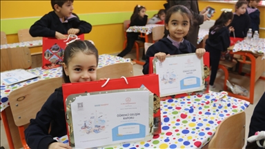 Okullarda karne heyecanı