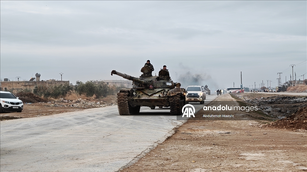 Suriye ordusu, terör örgütü YPG/SDG'nin çekilmesiyle Deyr Hafir'e girmeye başladı
