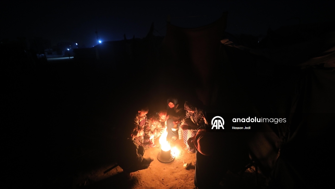 Gazze'deki Bureyc Kampı’nda yıkımın gölgesinde günlük yaşam