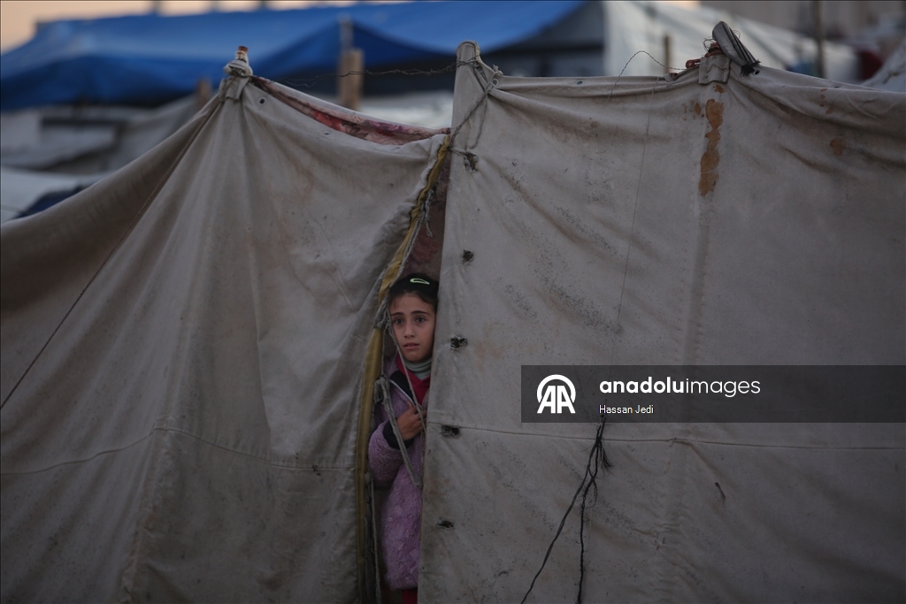 Gazze'deki Bureyc Kampı’nda yıkımın gölgesinde günlük yaşam