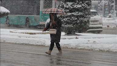 Doğu Anadolu'da soğuk ve kar etkisini sürdürüyor