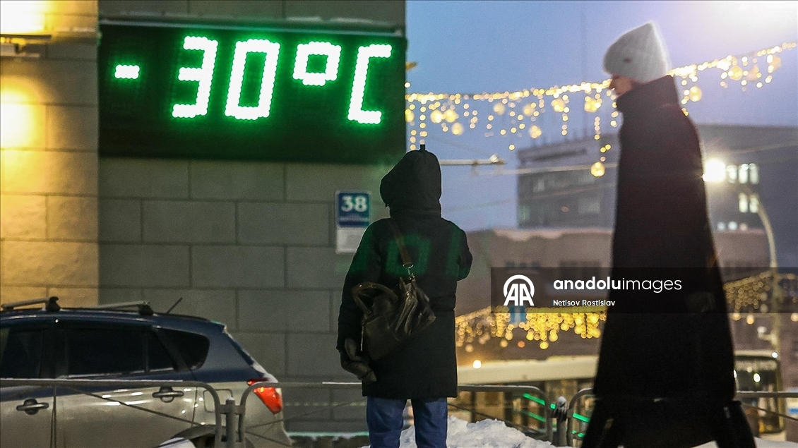 Novosibirsk'de termometreler eksi 30 gösteriyor 