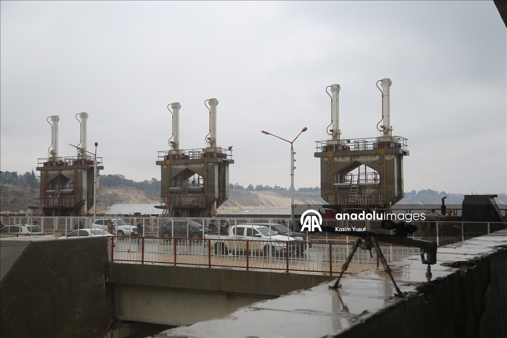 Suriye ordusu Fırat barajında kontrolü ele geçirdi