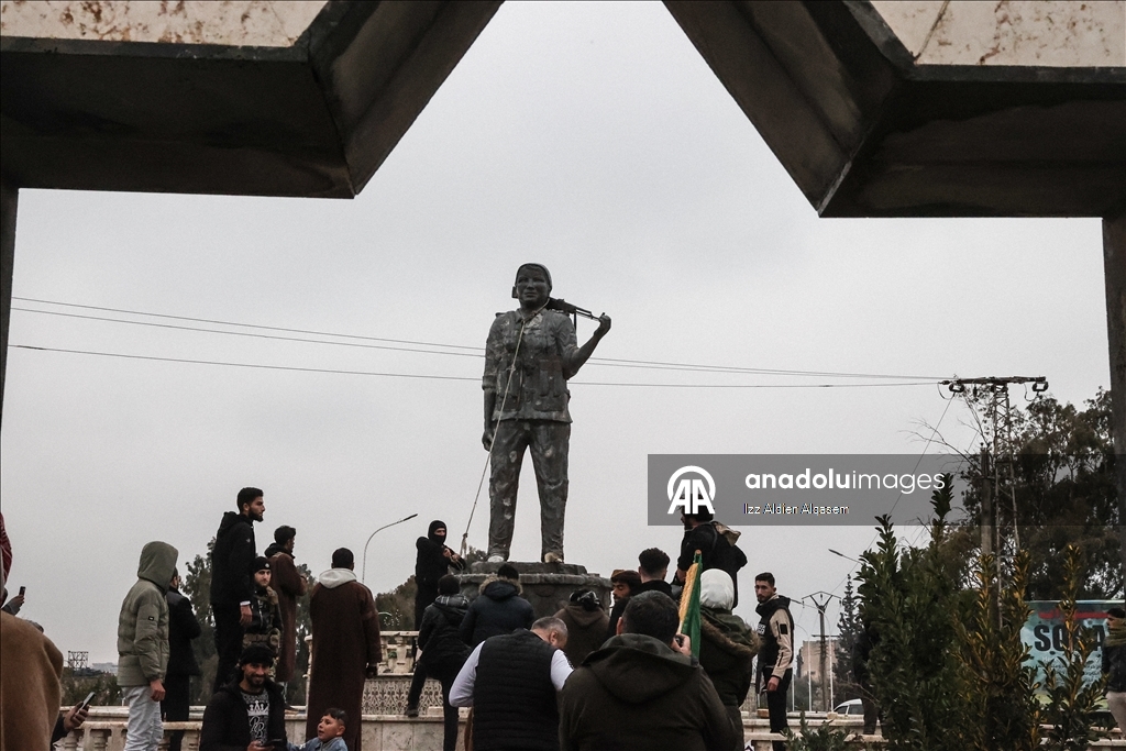 Жители сирийской Табки празднуют освобождение города от YPG/SDG