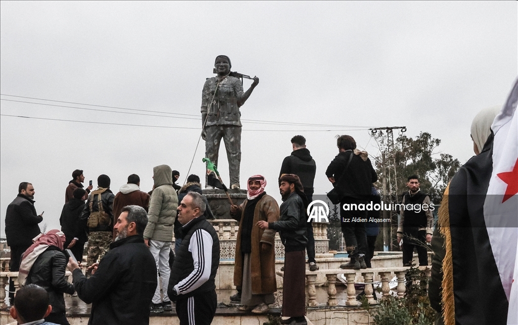 Жители сирийской Табки празднуют освобождение города от YPG/SDG