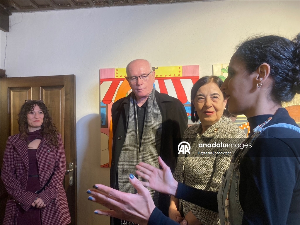 من المغرب إلى تركيا.. جميلة قر تحكي رحلتها الفنية بمعرض "الرحلة 620"