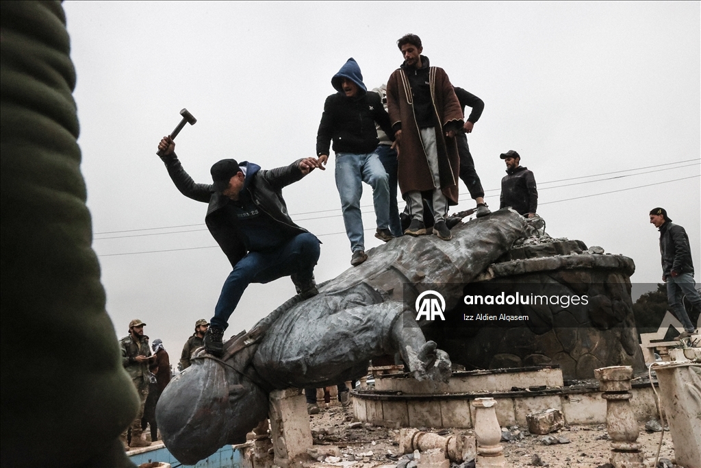 Жители сирийской Табки празднуют освобождение города от YPG/SDG