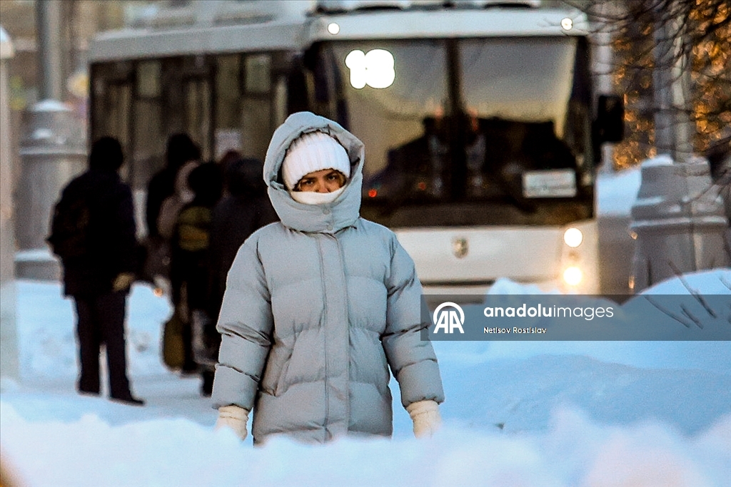 Novosibirsk'de termometreler eksi 30 gösteriyor 