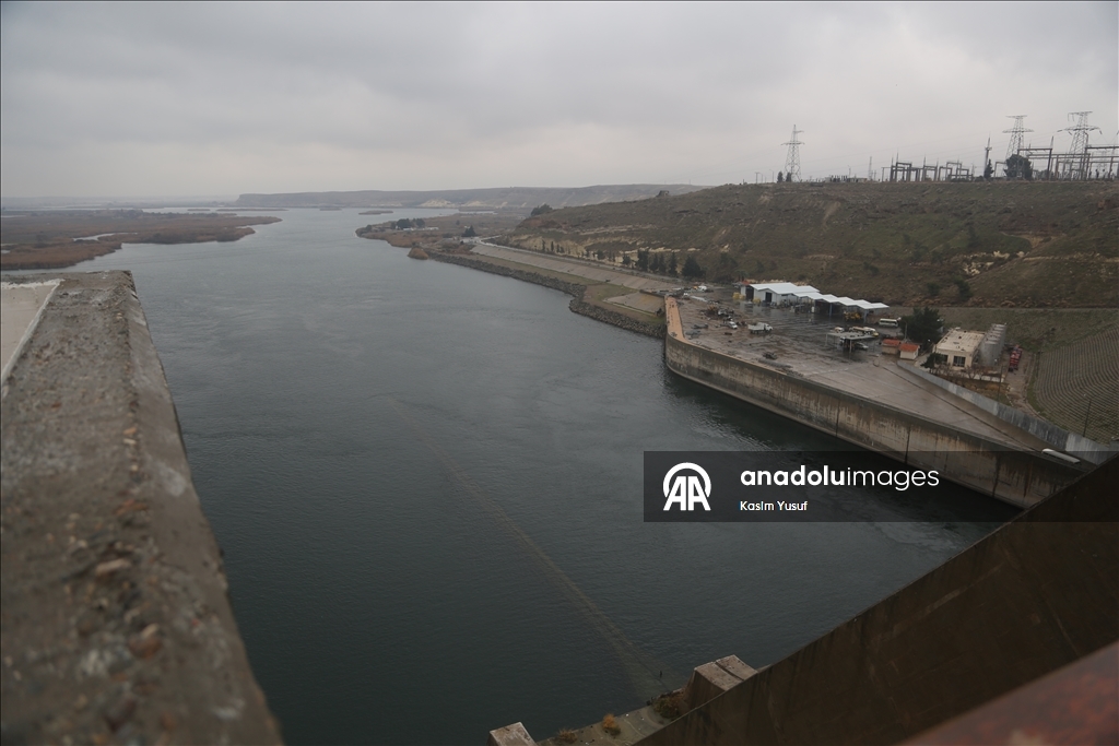 Suriye ordusu Fırat barajında kontrolü ele geçirdi