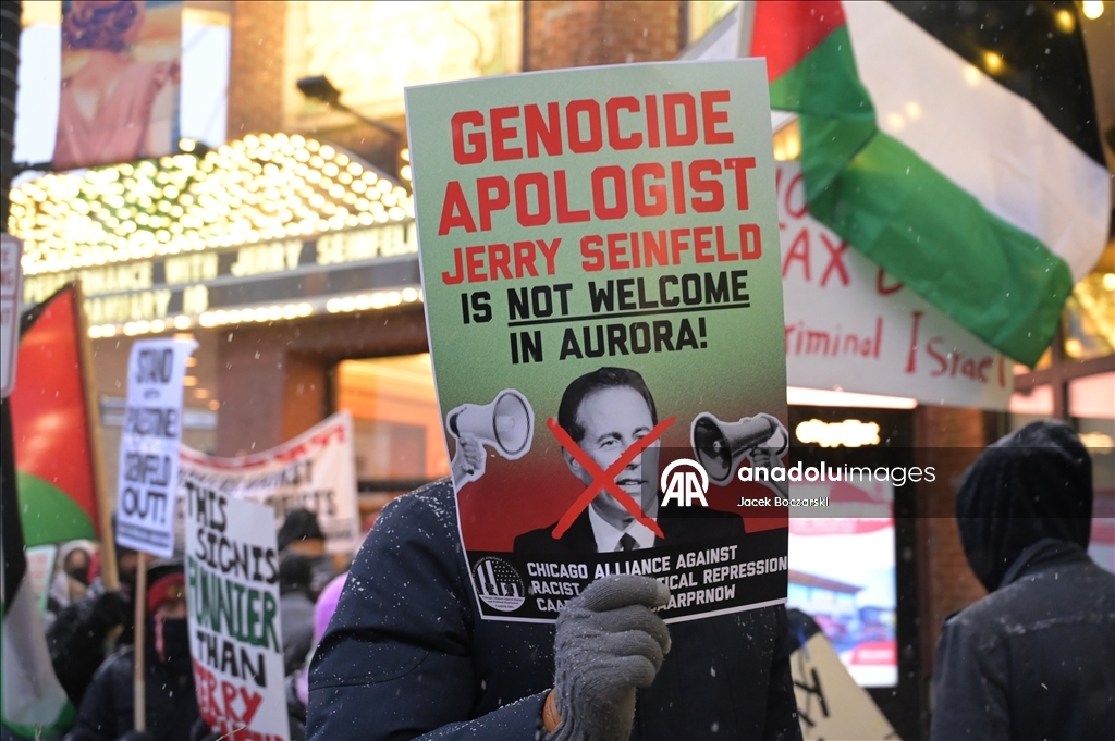 Пропалестинские активисты в США протестуют против шоу комика Джерри Сейнфелда