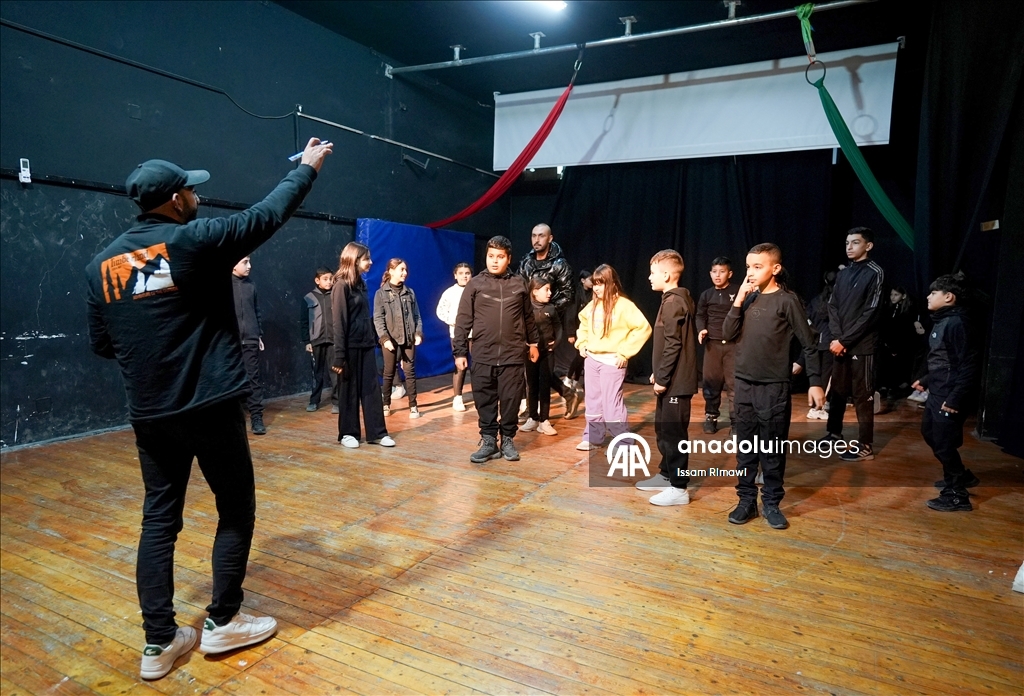 "الحرية".. مسرح في جنين عطلته إسرائيل فأحياه أطفال فلسطين‎