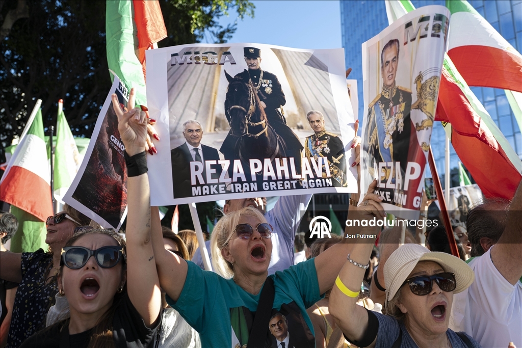 В Лос-Анджелесе прошла акция солидарности с иранским народом