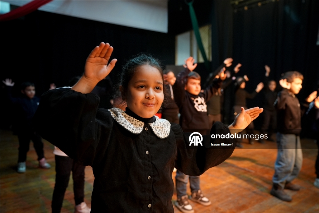 "الحرية".. مسرح في جنين عطلته إسرائيل فأحياه أطفال فلسطين‎