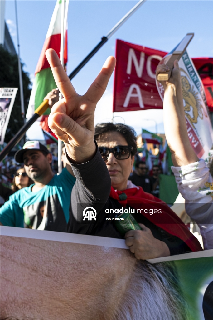 В Лос-Анджелесе прошла акция солидарности с иранским народом