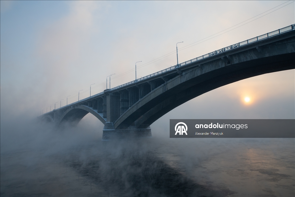 Rusya’daki Krasnoyarsk kentinde hava sıcaklığı eksi 40 dereceye düştü