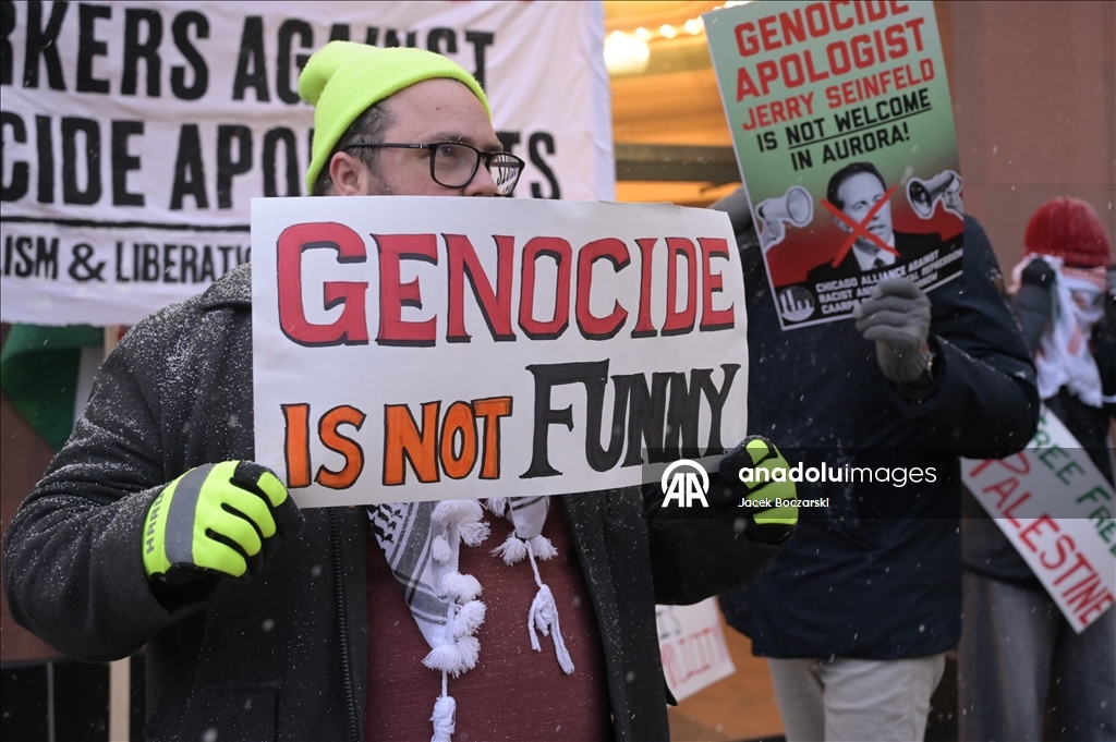 Пропалестинские активисты в США протестуют против шоу комика Джерри Сейнфелда
